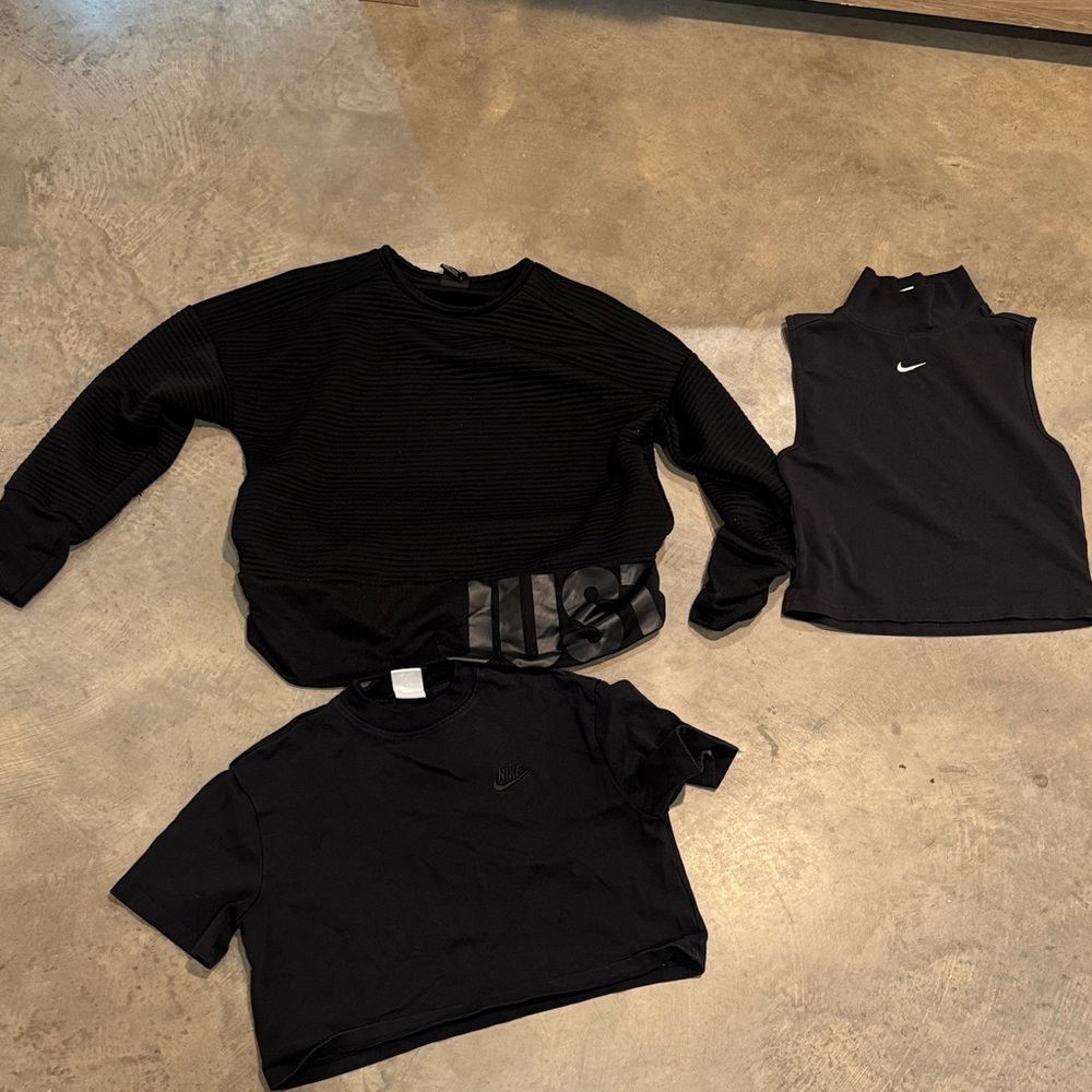 Nike Tops Bundle